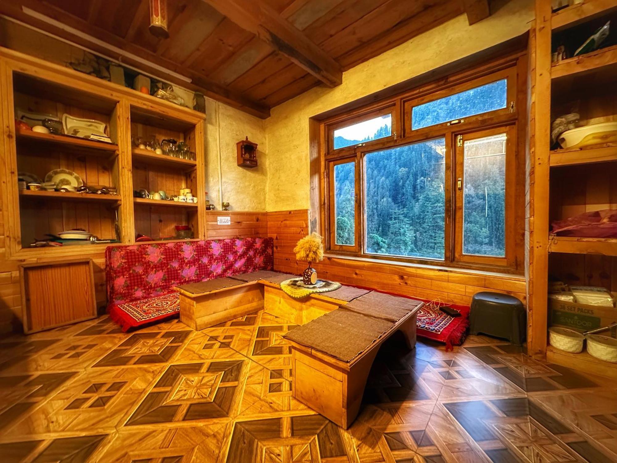 Homestay The Misty Wilds Home,